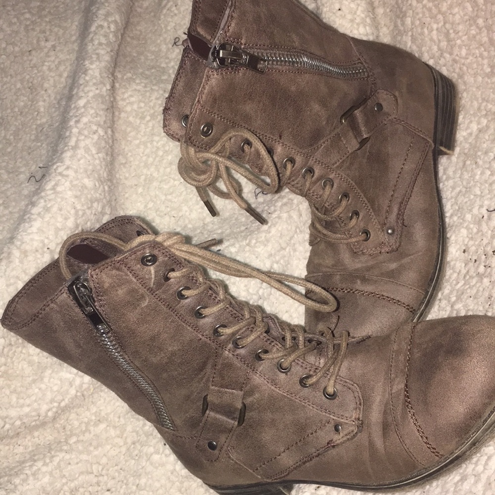 Woman’s combat boots